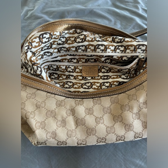 GUCCI Gold GG Pattern Canvas Shoulder Bag Authentic Gucci Link Inside Lining - Picture 9 of 11